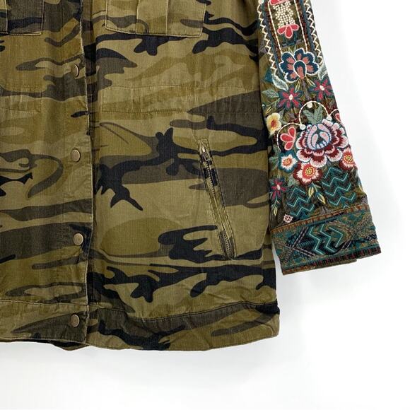 JOHNNY WAS Workshop Raquel Corduroy Embroidered Shacket Green Camo PXS - Picture 3 of 10